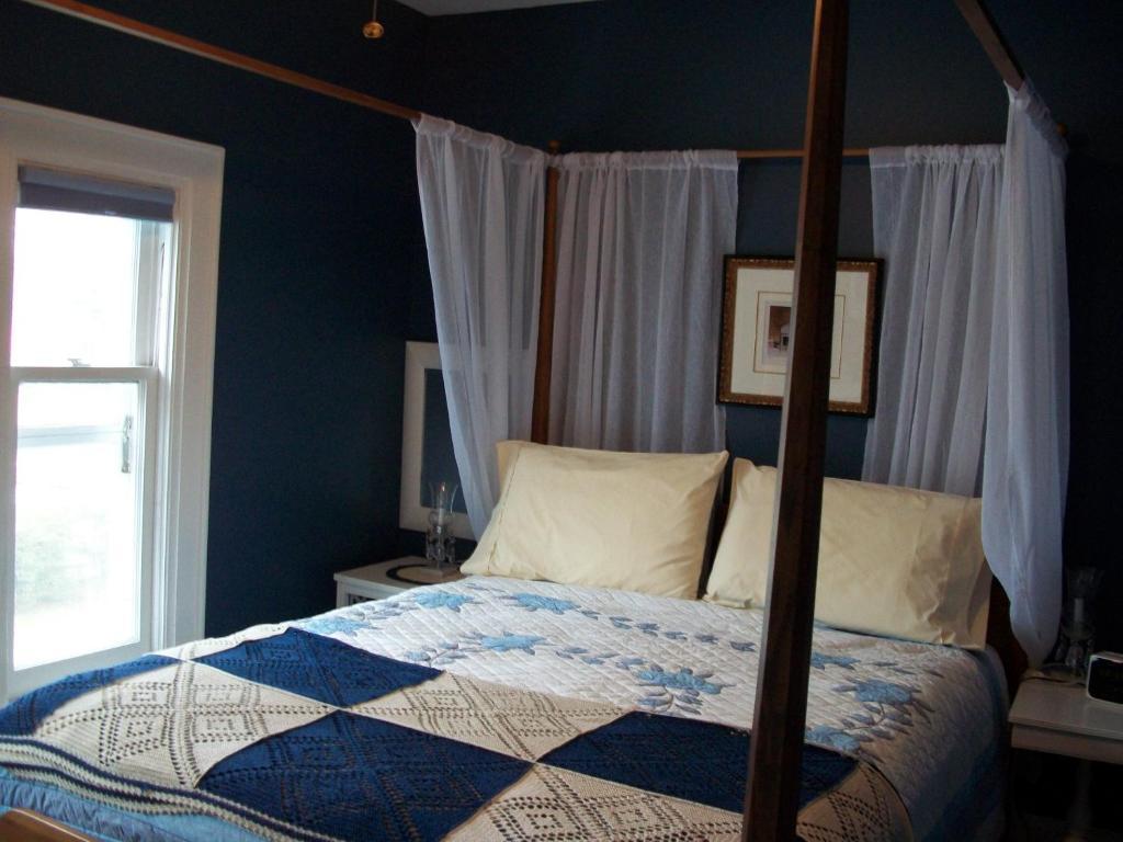 Green Oaks B&B Niagara-on-the-Lake Ruang foto